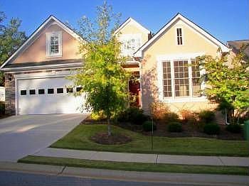 2nd image of 334 Lewisburg Dr