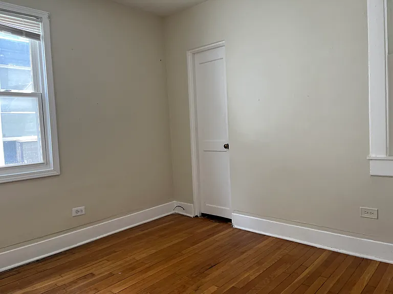 2209 N Keeler Ave #2 — Photo 2