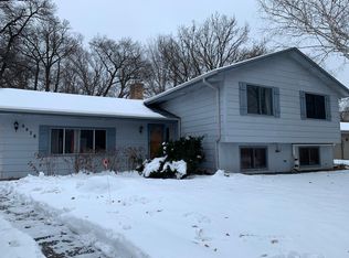 6918 Crest Dr, Maple Grove, MN 55311