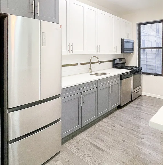 377 Montgomery St #D8 — Photo 1
