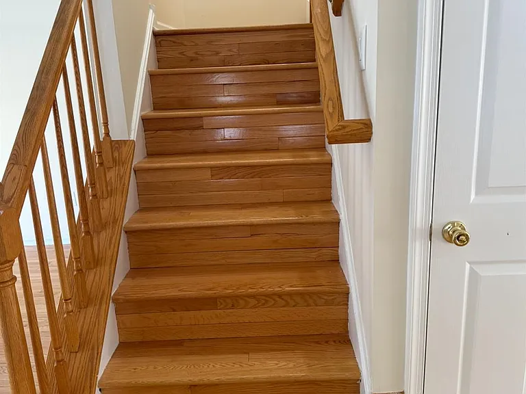 1301 Dahlia Cir — Photo 5