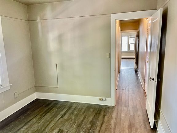 5th image of 2031 I St APT 8