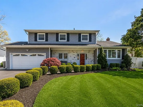 (undisclosed Address), East Northport, NY 11731