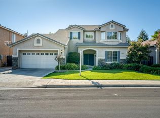 1742 N Magnolia Ave, Clovis, CA 93619