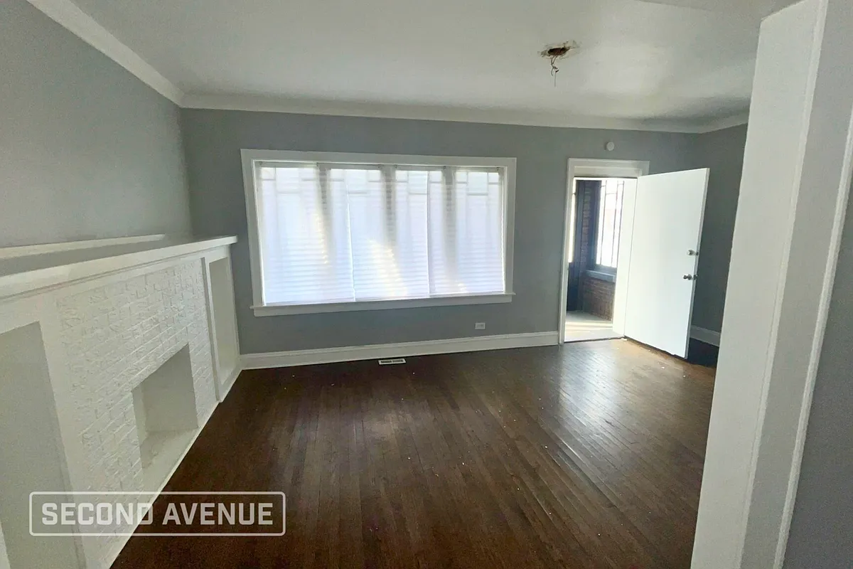 Building Photo - 7555 S Prairie Ave