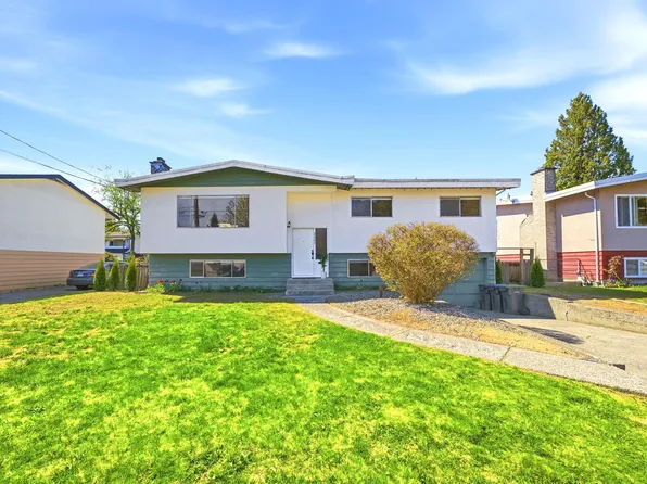 3561 York St, Pt Coquitlam, BC V3B 4A8