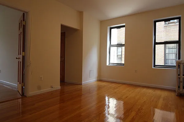 Rented by Voro New York | media 11