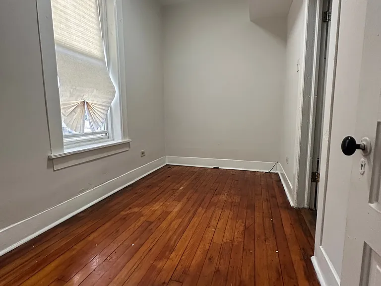 1631 S California Ave #1F — Photo 5