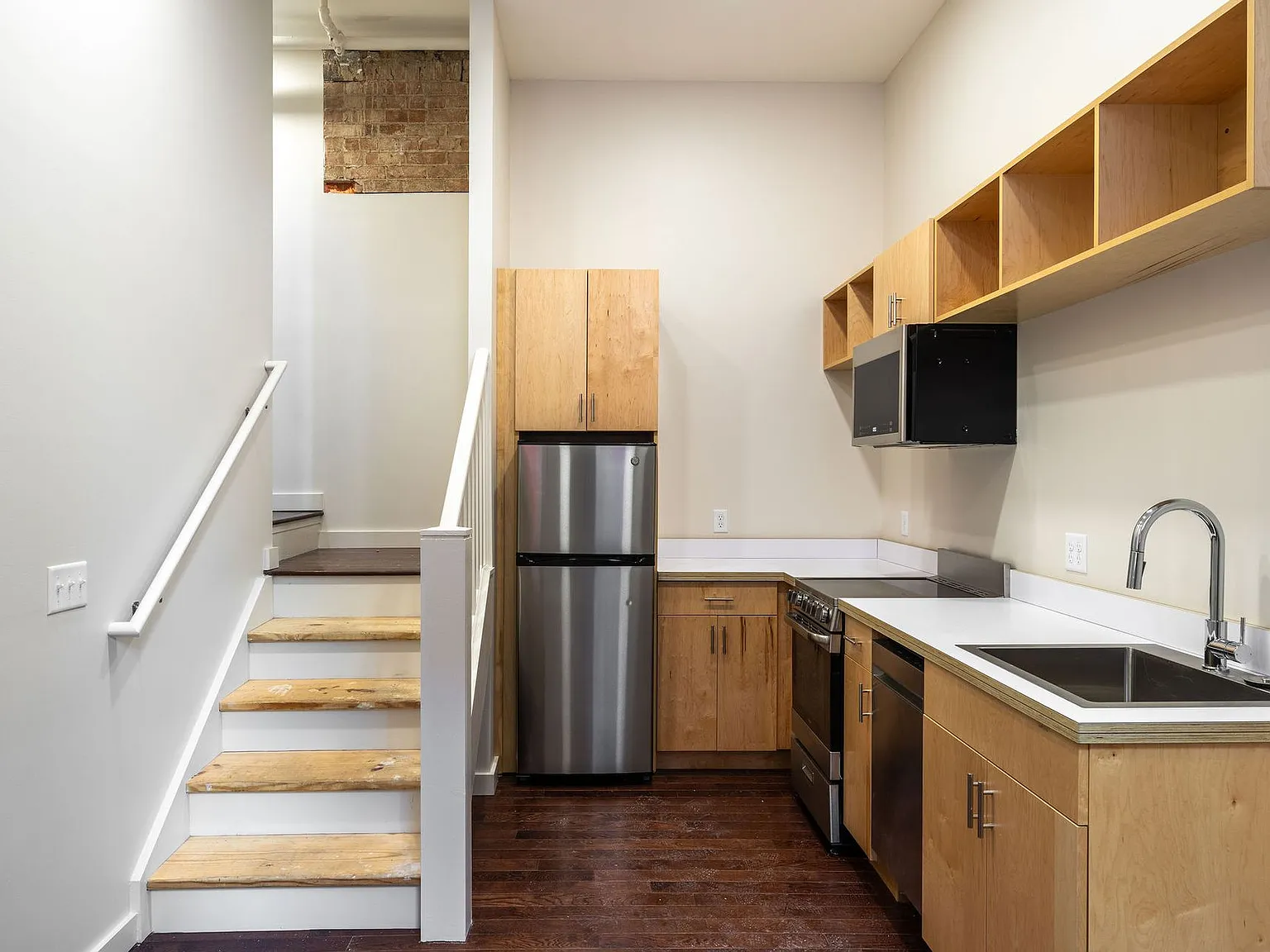 56 East McMicken Avenue — Photo 2