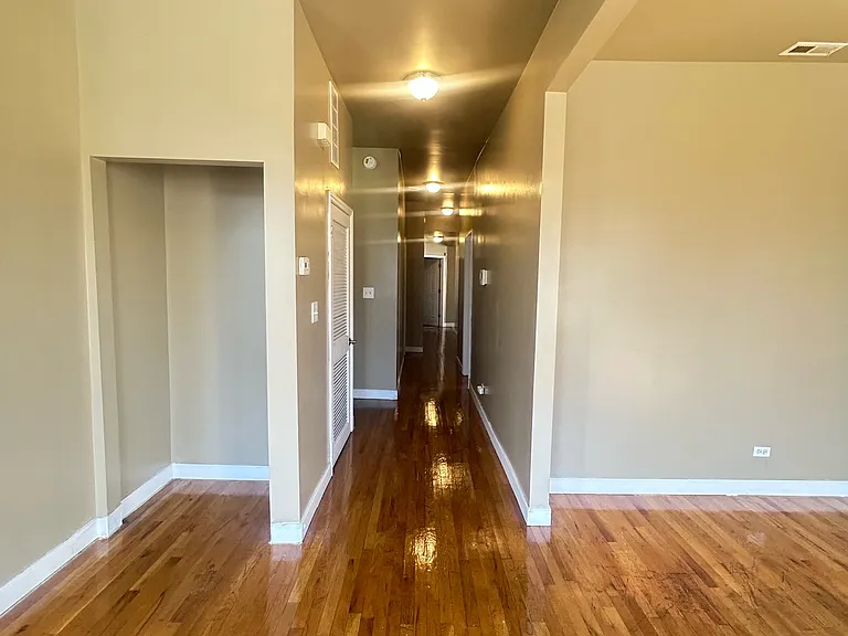 7836 S Emerald Ave #2 — Photo 8