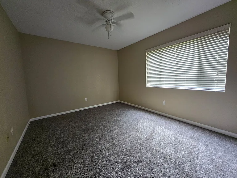 507 NW 39th Rd #106 — Photo 21