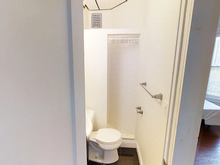 113 Comstock Ave — Photo 10