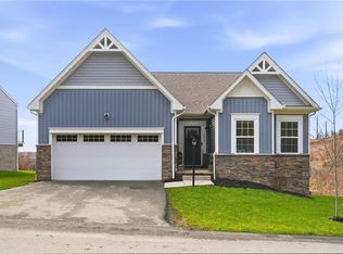 200 Olivia Dr, New Kensington, PA