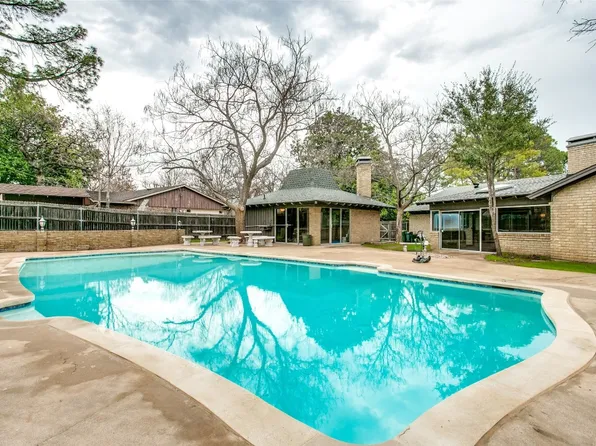 1811 Camelot Dr, Grapevine, TX 76051