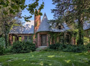 1519 N Happy Hollow Blvd, Omaha, NE 68104