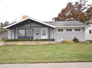 1117 Whitehall Dr, South Bend, IN