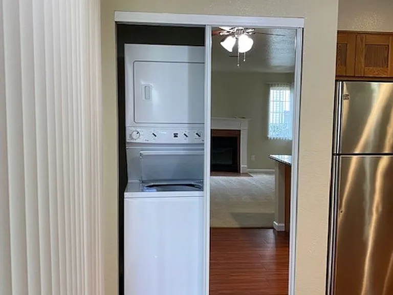 Carmel Woods Apartments — Photo 40