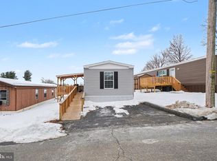 7 Lebanon Valley Ct, Lebanon, PA 17046