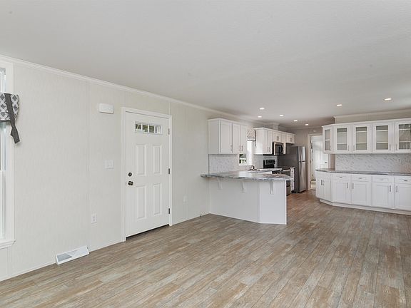 3rd image of 84 Caddy Drive