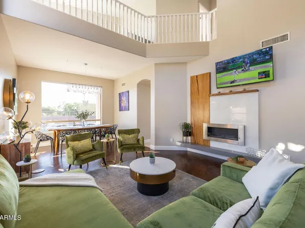 3055 N Red Mountain Unit 212, Mesa, AZ 85207