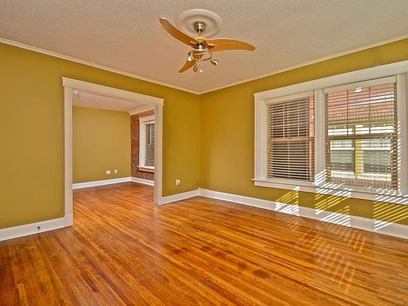 4th image of 3010 Grand Ave
