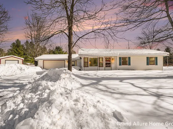 1434 Cedar Ct NE, Kalkaska, MI 49646