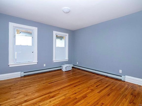 2nd image of 176 Washington St #1