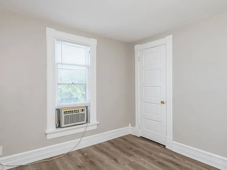 115 E Foraker St #3 — Photo 20