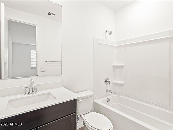 5th image of 37111 W PRADO Street