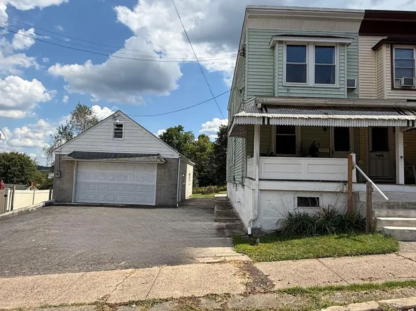 128 Pikeland Ave, Spring City, PA 19475
