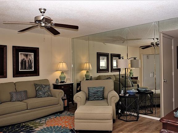 4th image of 37 Vista Gardens Trl