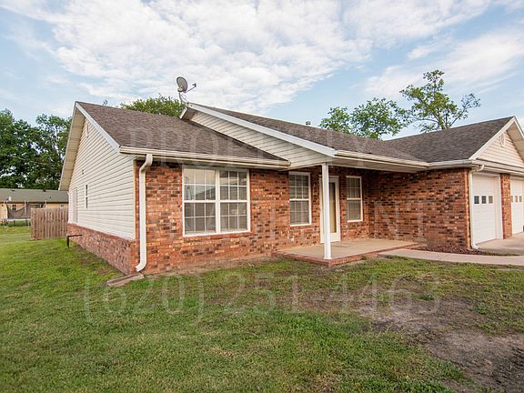 2nd image of 813 Shawnee St