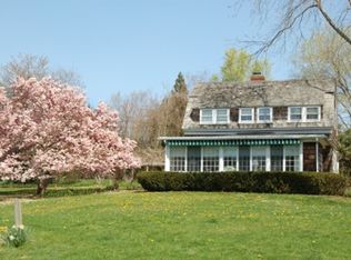 30 Woods Ln #A, East Hampton, NY 11937