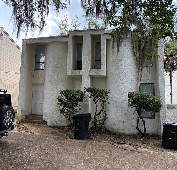 1942 Larette Dr #A — Photo 9