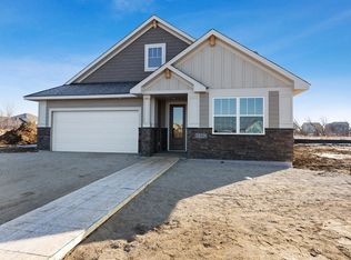 17302 Elkwood Ave, Lakeville, MN 55044