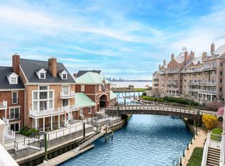 201 Shearwater Ct W APT 33, Jersey City, NJ