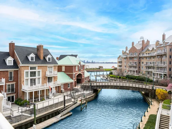 201 Shearwater Ct West image 1 of 29