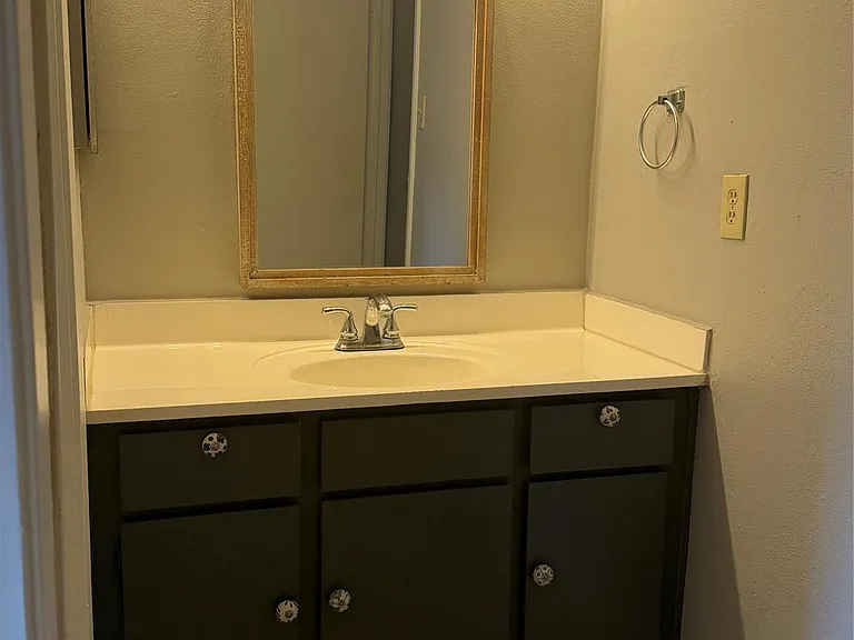 3919 Fairmont Pkwy #205 — Photo 7