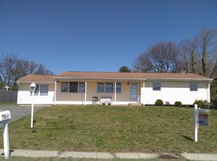 1014 Lucy Ln, Toms River, NJ 08753