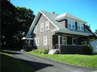 36 Clinton St, Gardiner, ME 04345