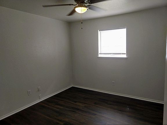 5th image of 101 Meggs Blvd APT B