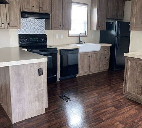 3rd image of 14004 Laurel Oak Dr #40