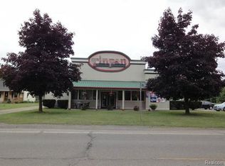 19350 Sumpter Rd, Belleville, MI 48111