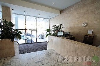 4th image of 999 N Doheny Dr APT 705