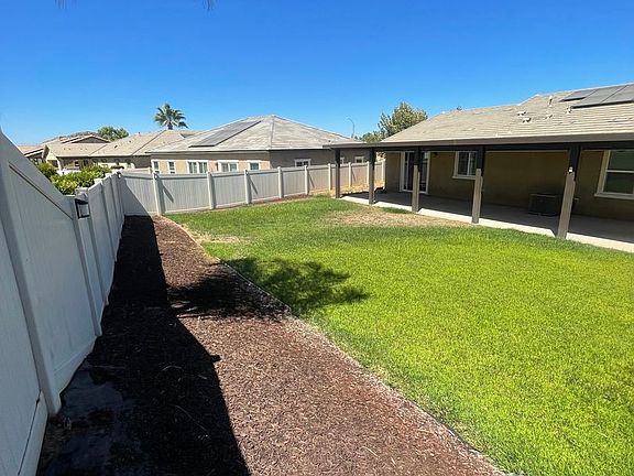 4th image of 31871 Eaton Ln