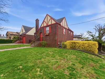 820 Elizabeth St, Ridgefield, NJ, 07657