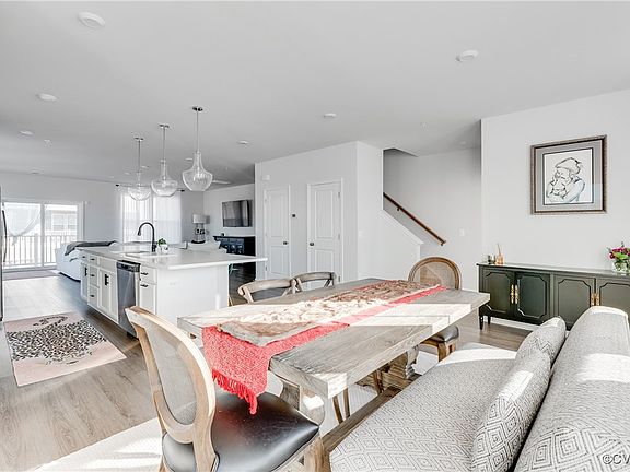 4th image of 9284 Magellan Pkwy Unit B