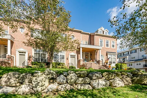 695 River Park Village Blvd Photo 1