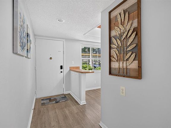 4th image of 820 VIRGINIA STREET #104