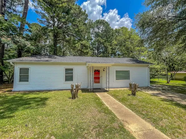 301 Ruth St, El Dorado, AR 71730